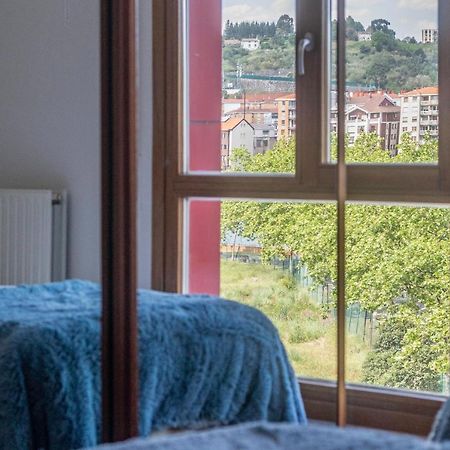 Confort Junto A La Ria De Barakaldo Eksteriør bilde
